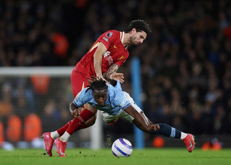 Liverpool vs Man City - Cơn khủng hoảng tại Anfield